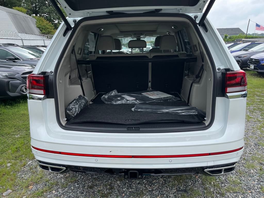 2025 Volkswagen Atlas SEL Premium R-Line photo 24