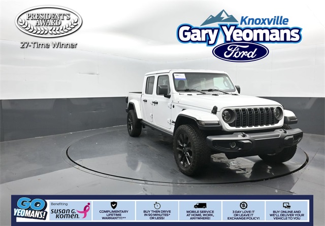 2025 Jeep Gladiator Nighthawk's photo