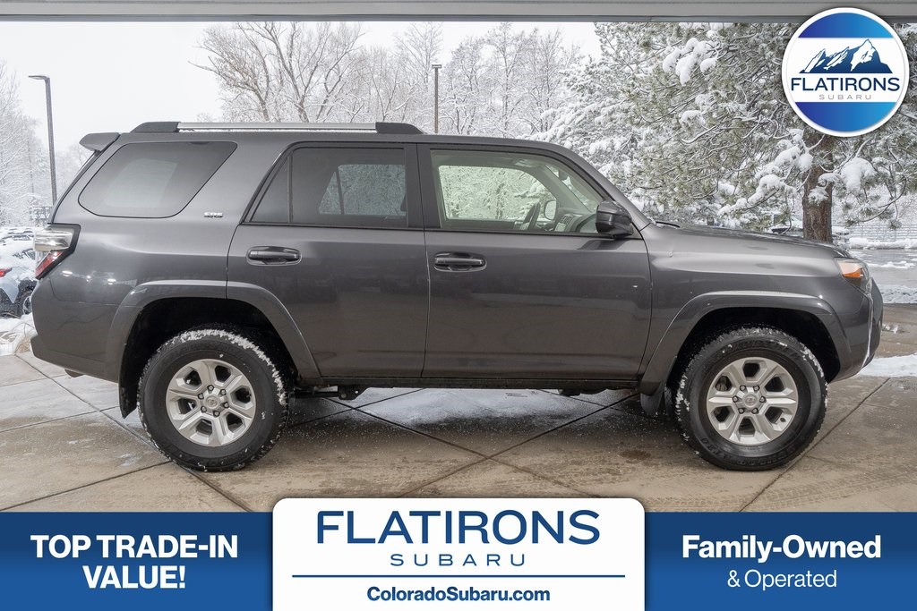 2023 Toyota 4Runner SR5's photo