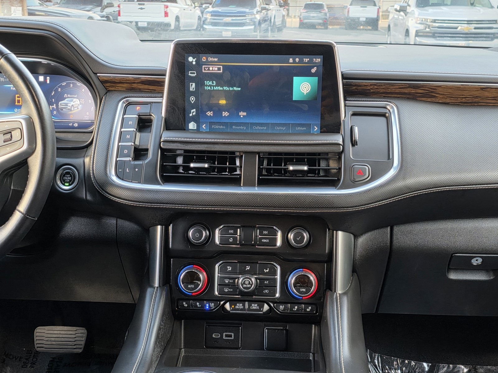 2023 Chevrolet Suburban Premier photo 22