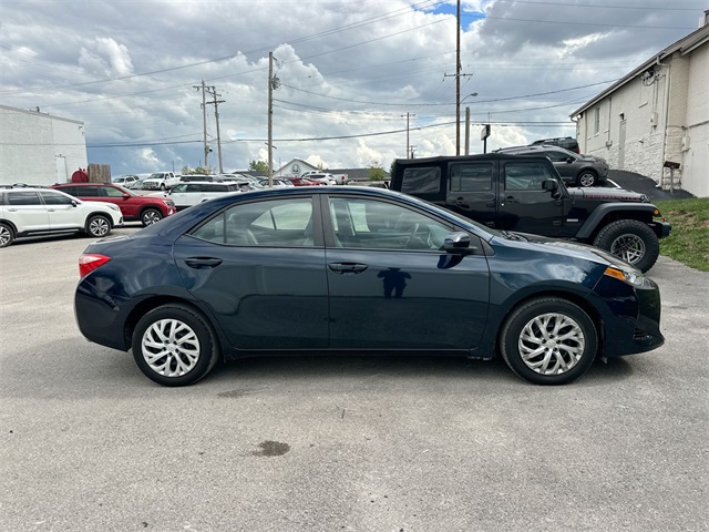 2018 Toyota Corolla XLE XSE photo 6