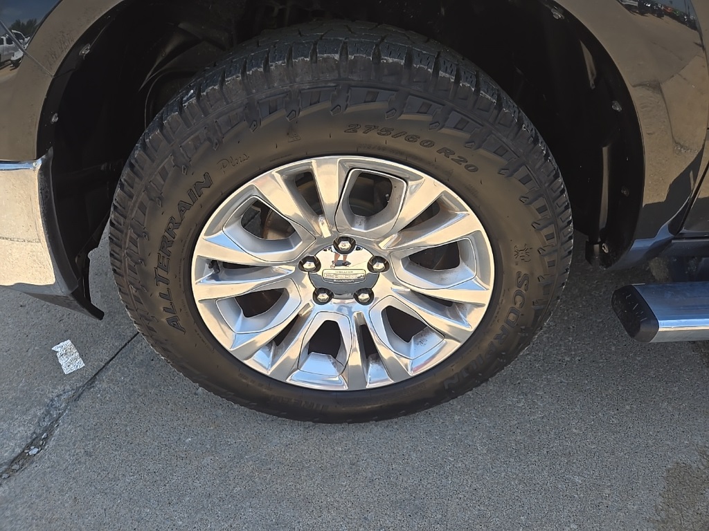 2017 Ram 1500 Laramie photo 32