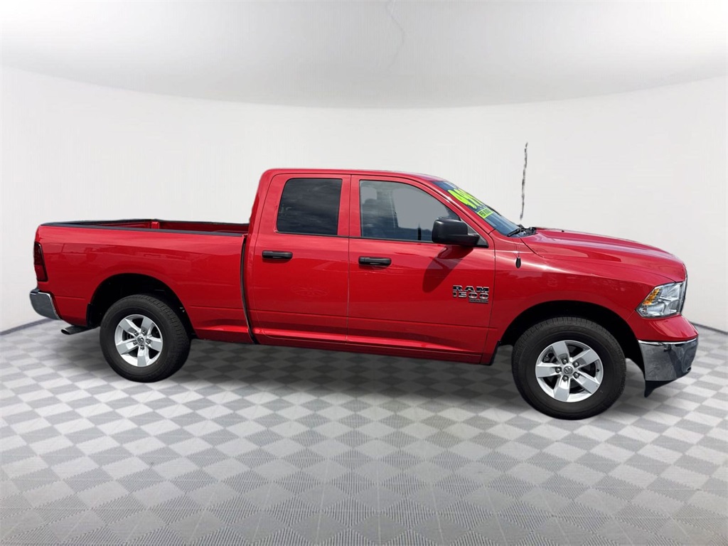 2024 Ram 1500 Classic SLT photo 4