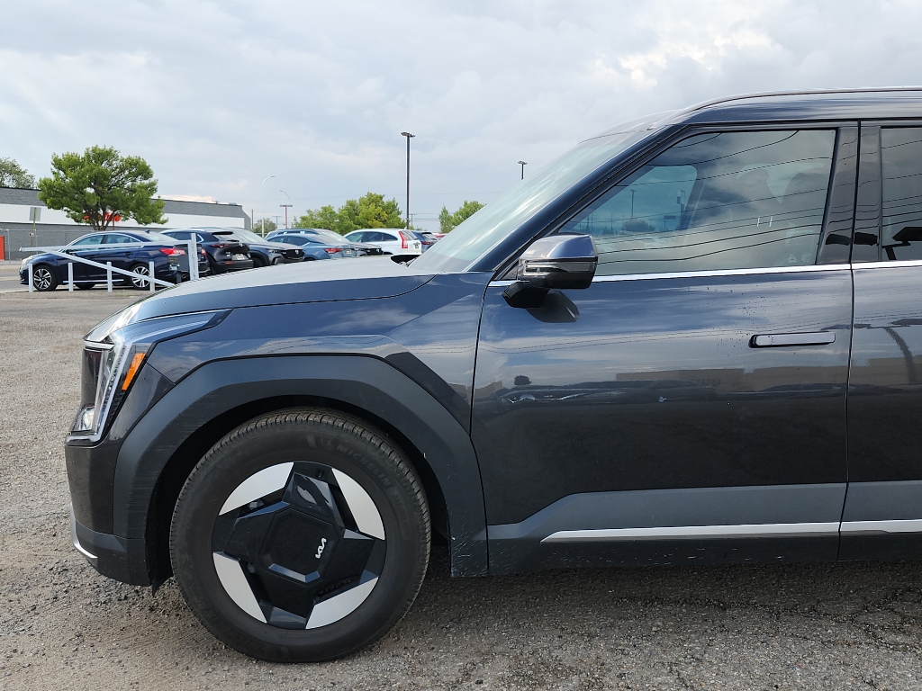 2024 Kia EV9 Wind photo 10