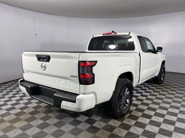 2025 Nissan Frontier SV photo 15
