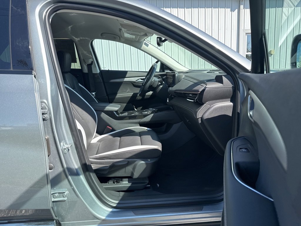 2025 Buick Envision Sport Touring photo 15