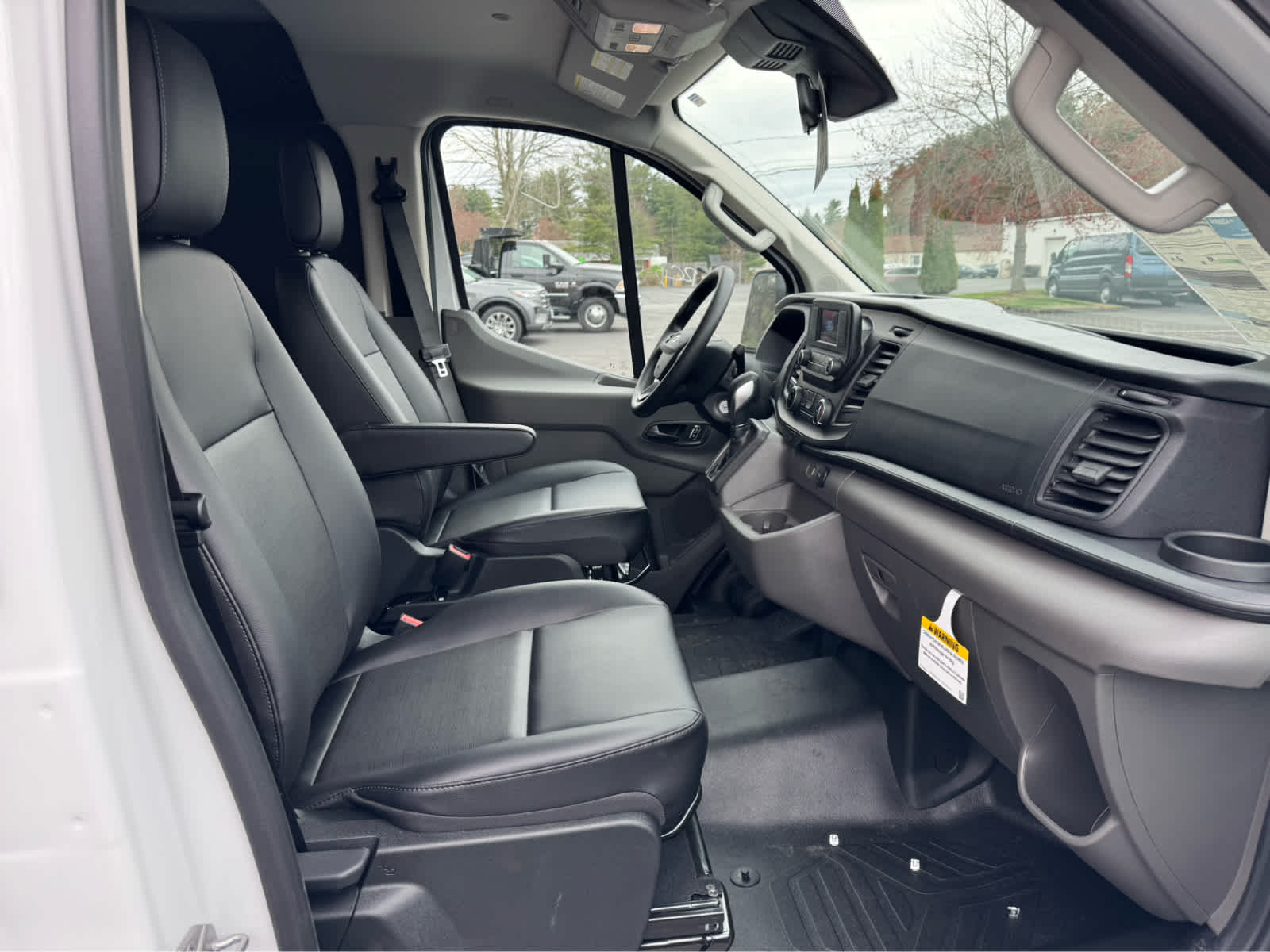 2025 Ford Transit Van Base - Photo 11