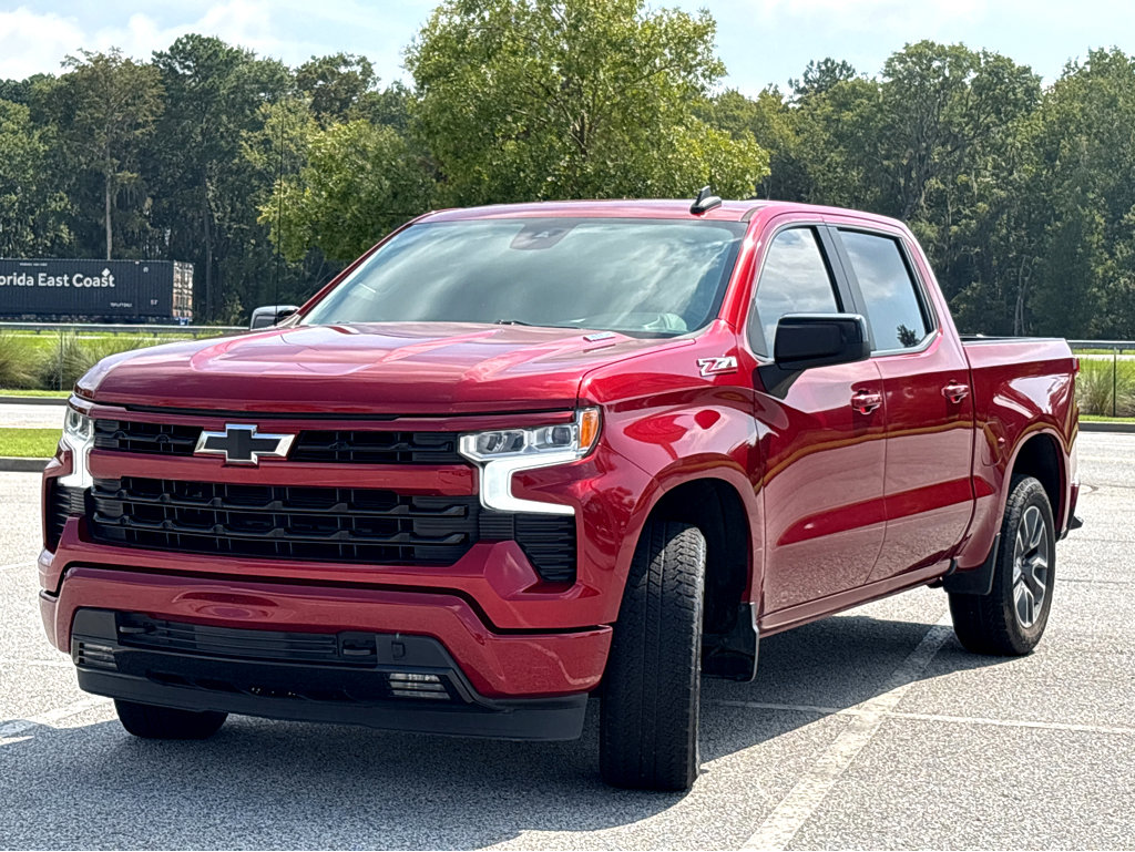 2022 Chevrolet Silverado 1500 RST photo 3