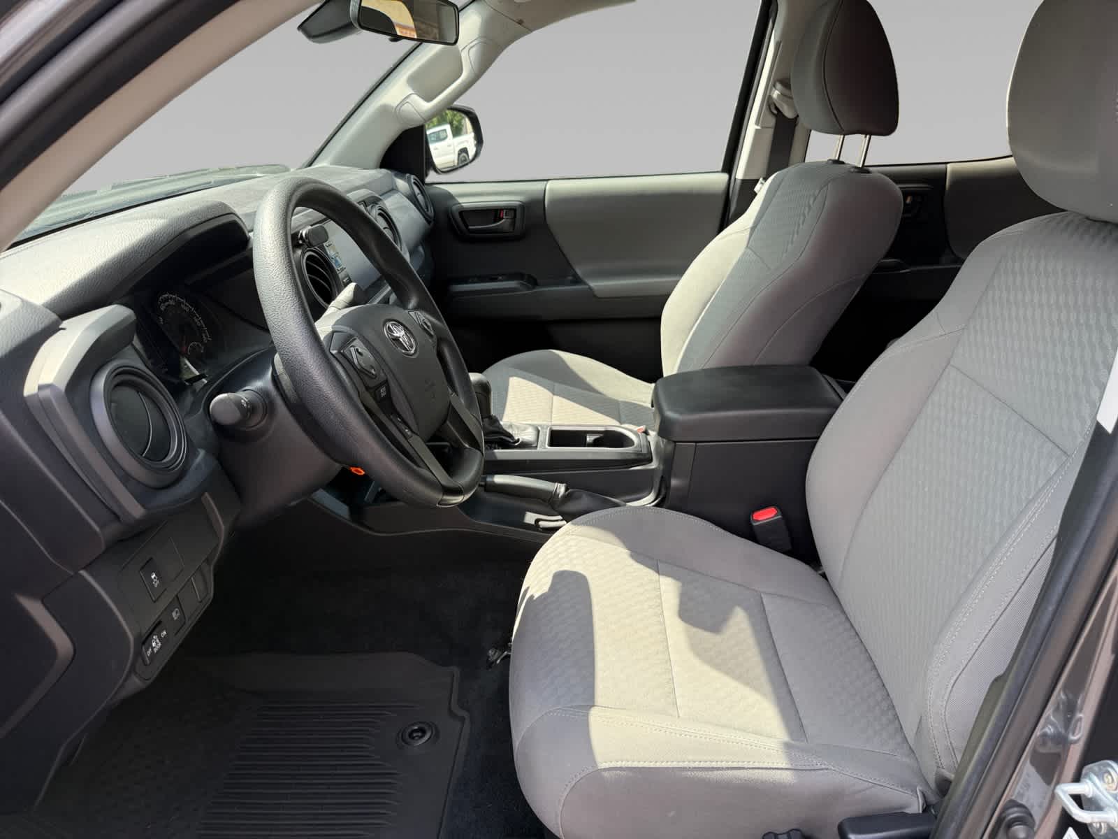2023 Toyota Tacoma SR 4x4 photo 9