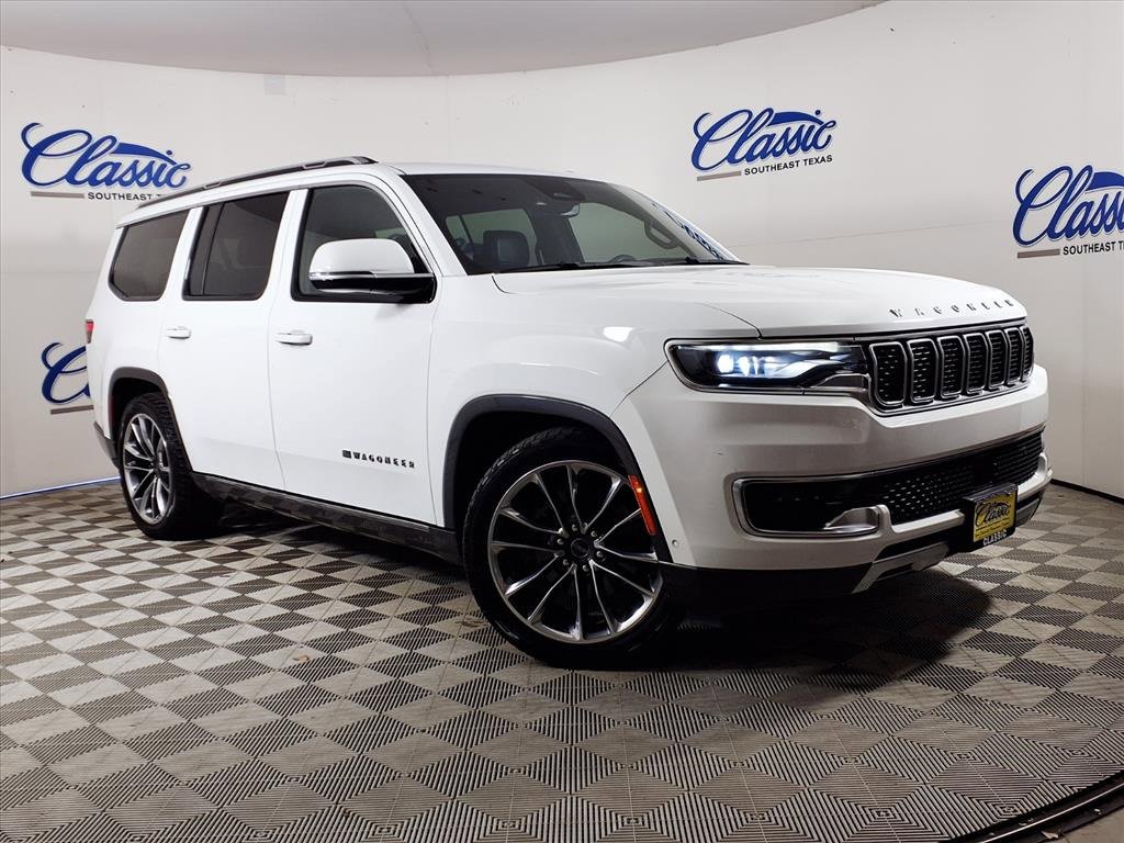 2022 Jeep Wagoneer Series III's photo