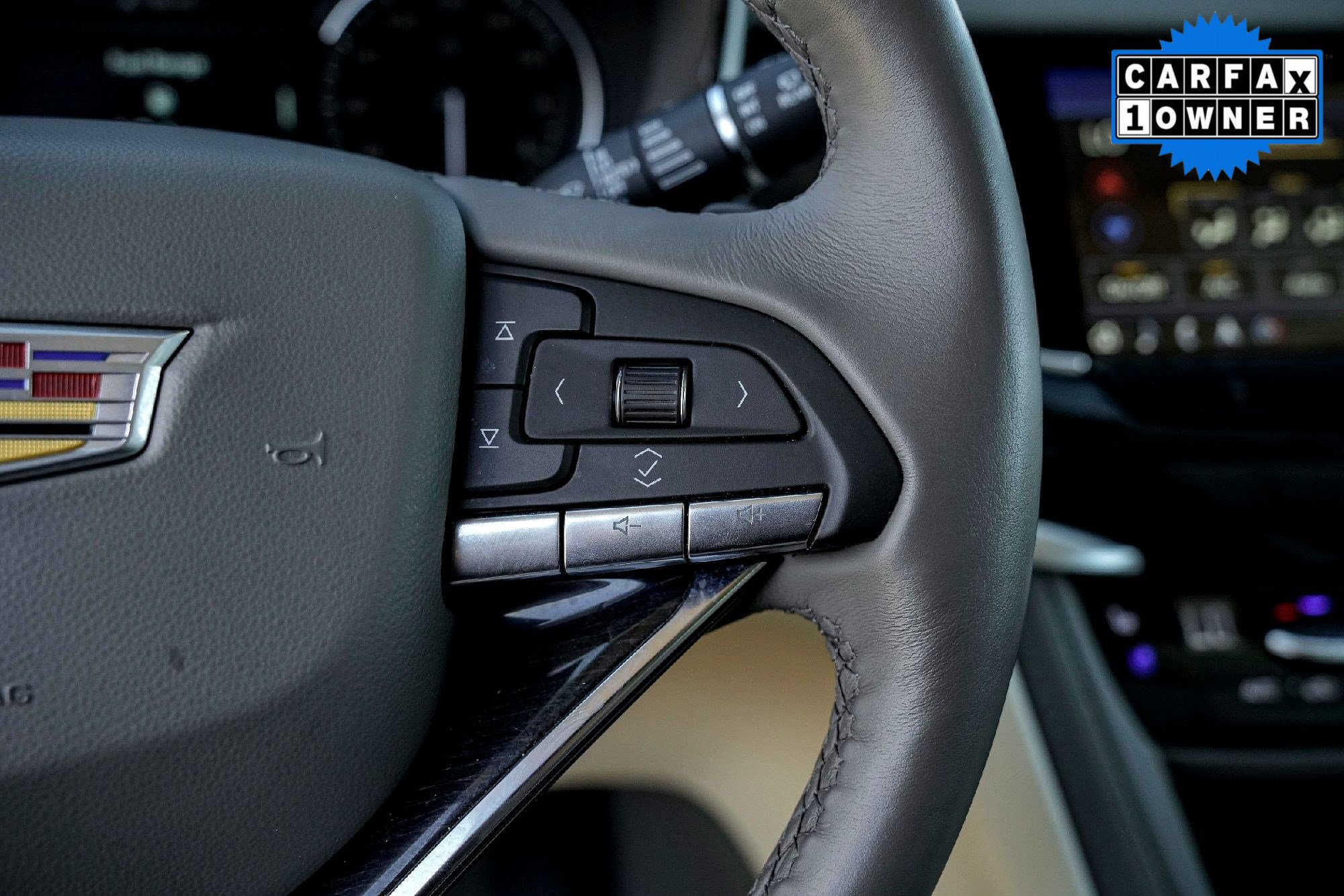 2025 Cadillac XT6 Premium Luxury photo 16