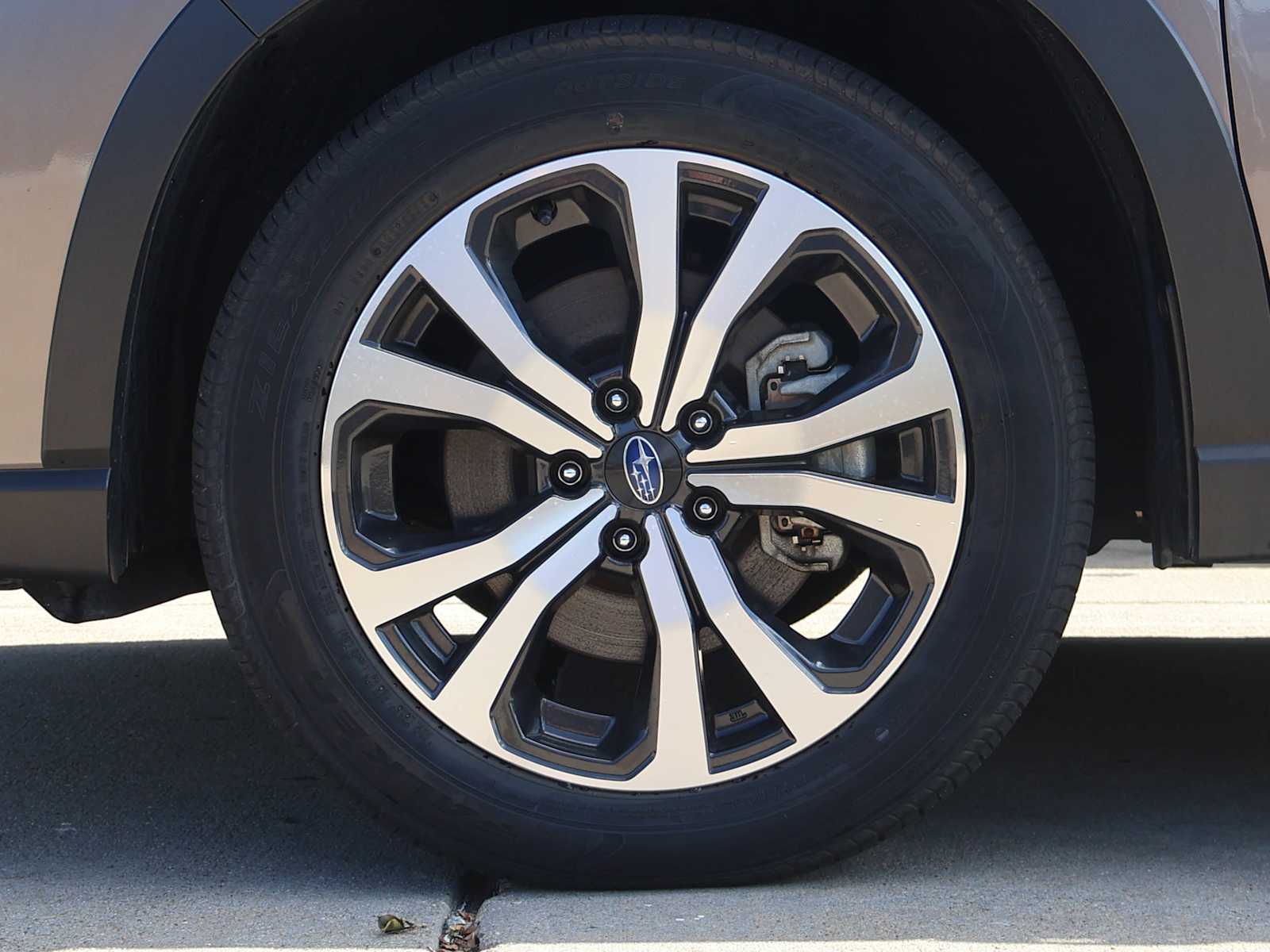 2024 Subaru Forester Limited photo 4