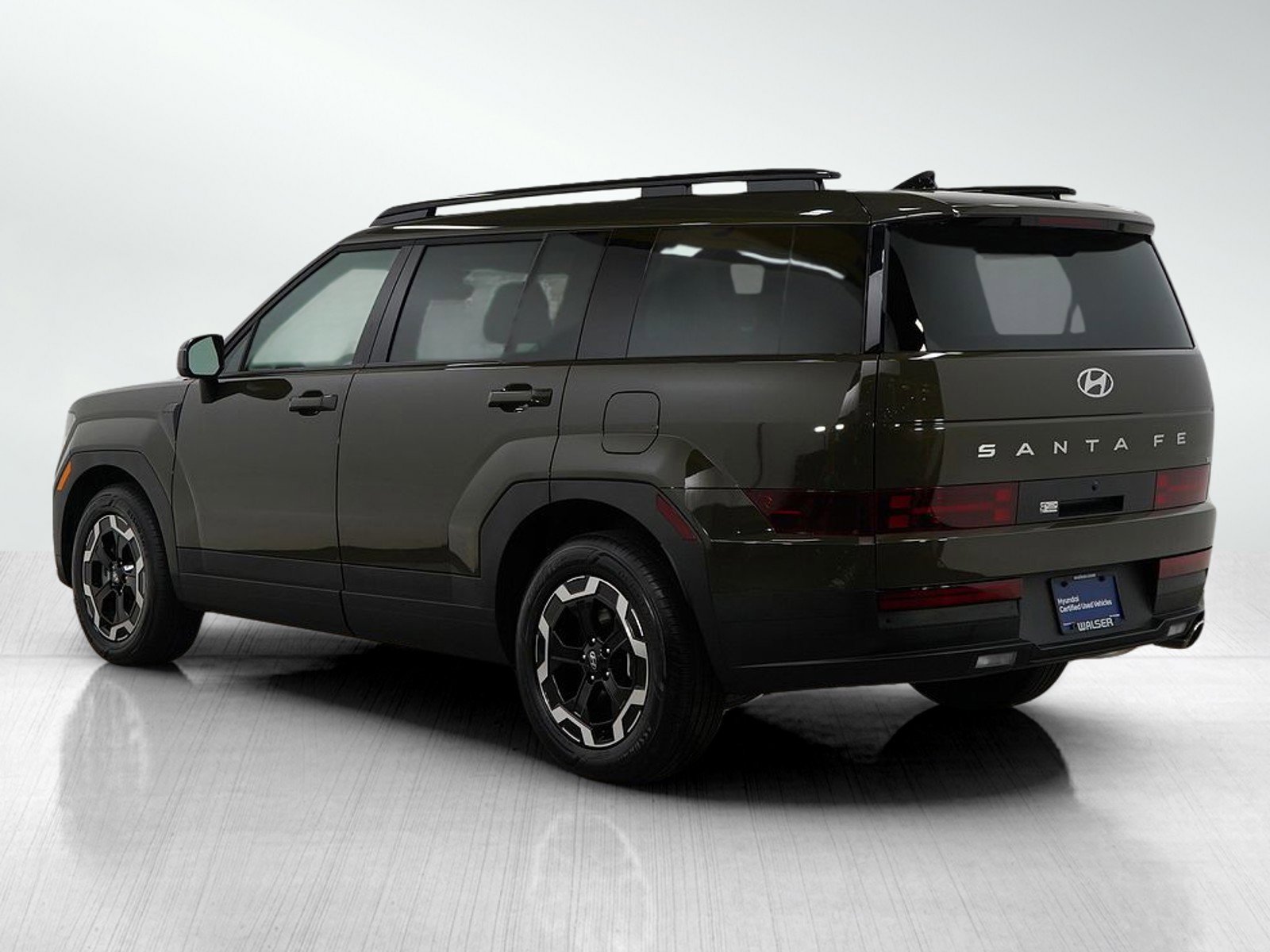 2025 Hyundai Santa Fe SEL photo 2