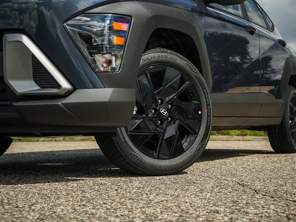 2026 Hyundai Kona SEL photo 4