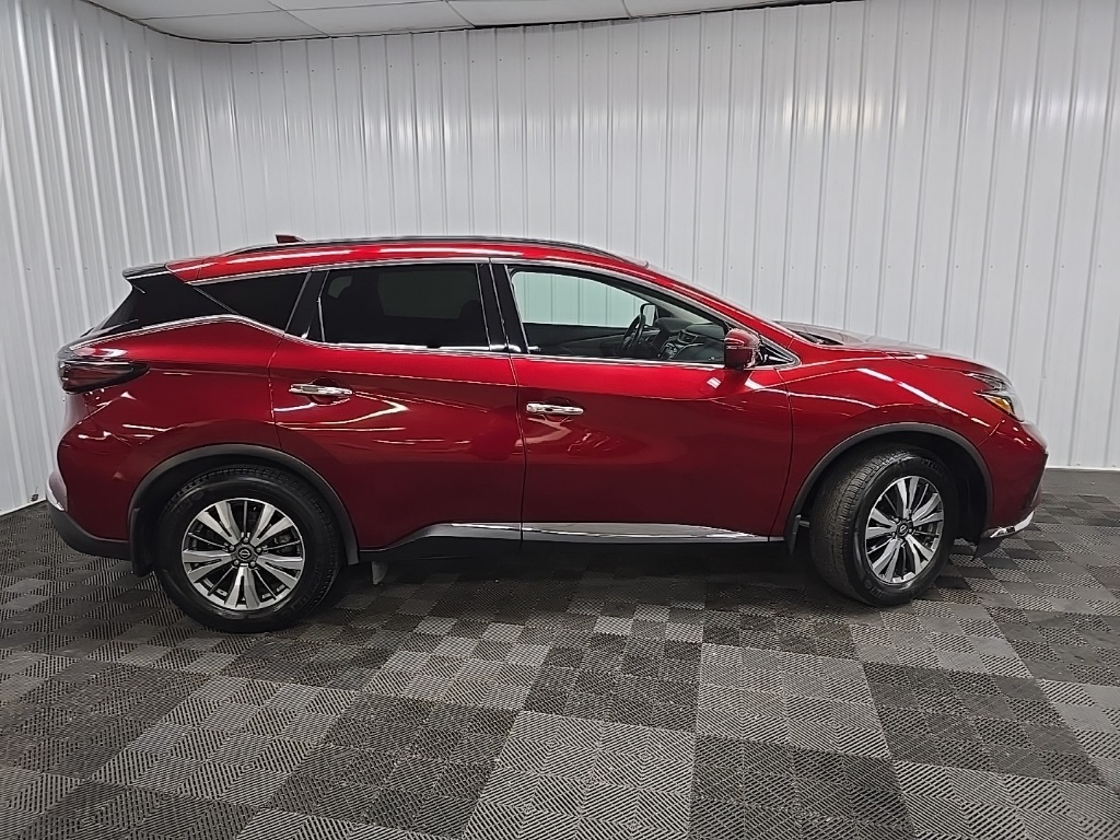 2023 Nissan Murano SV photo 2