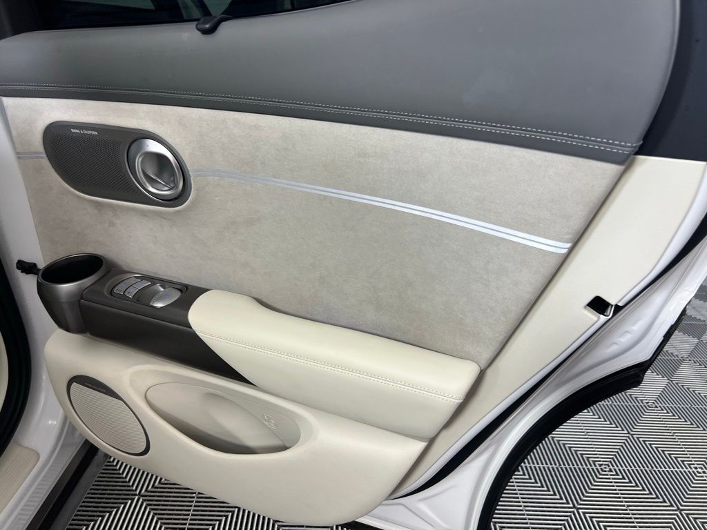 2023 Genesis GV60 Performance photo 27