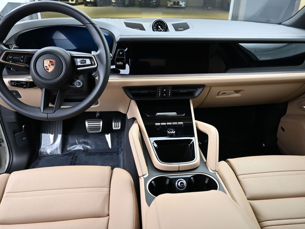 2025 Porsche Cayenne E-Hybrid S photo 6