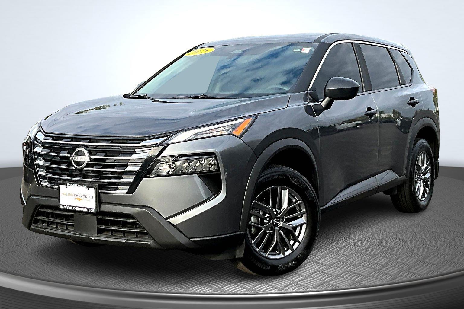 2025 Nissan Rogue S's photo