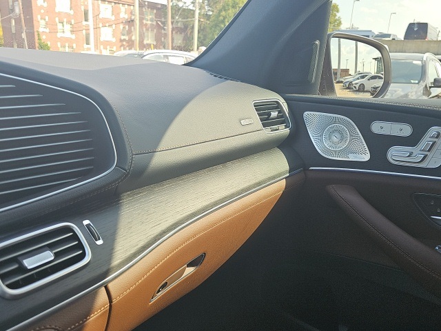 2025 Mercedes Benz GLE 450e 4MATIC photo 20