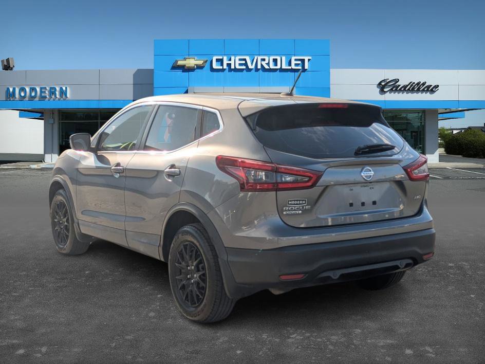 2020 Nissan Rogue Sport S photo 3