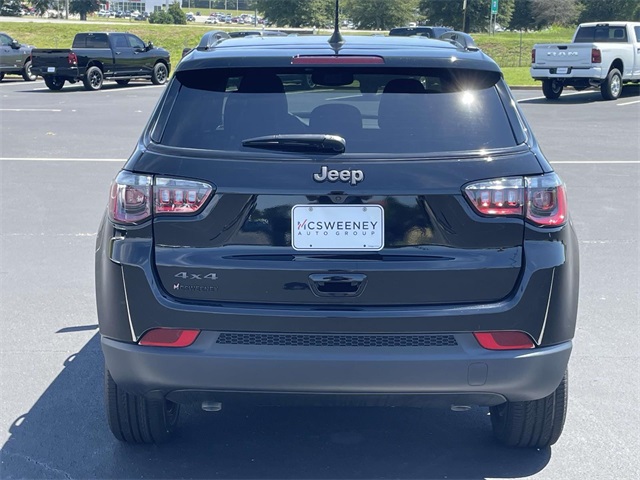 2025 Jeep Compass Latitude photo 4