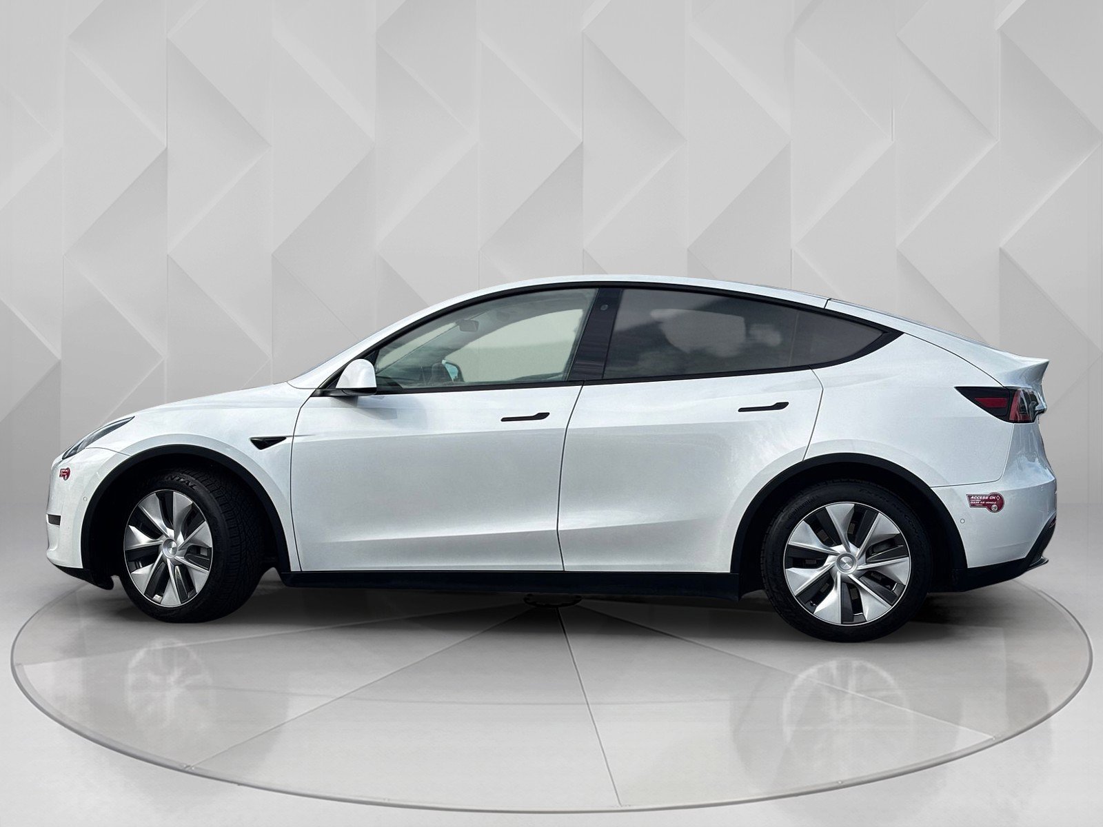 Used 2020 Tesla Model Y Long Range with VIN 5YJYGDEE5LF053535 for sale in Stockton, CA