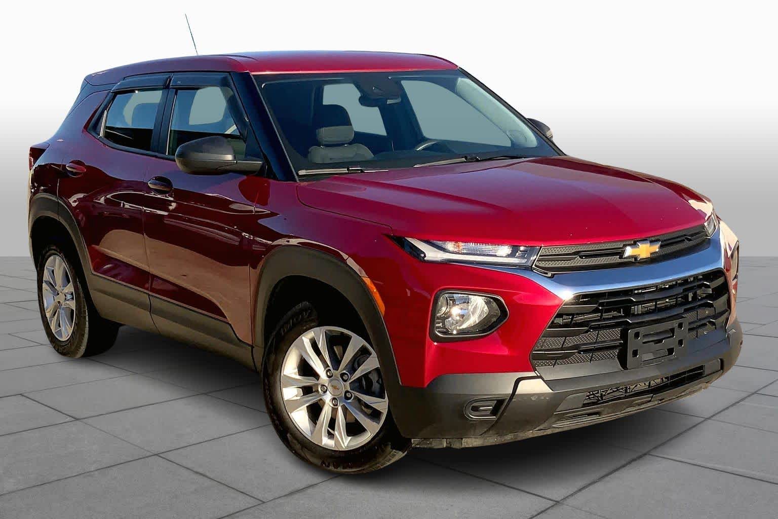 2021 Chevrolet Trailblazer LS photo 2