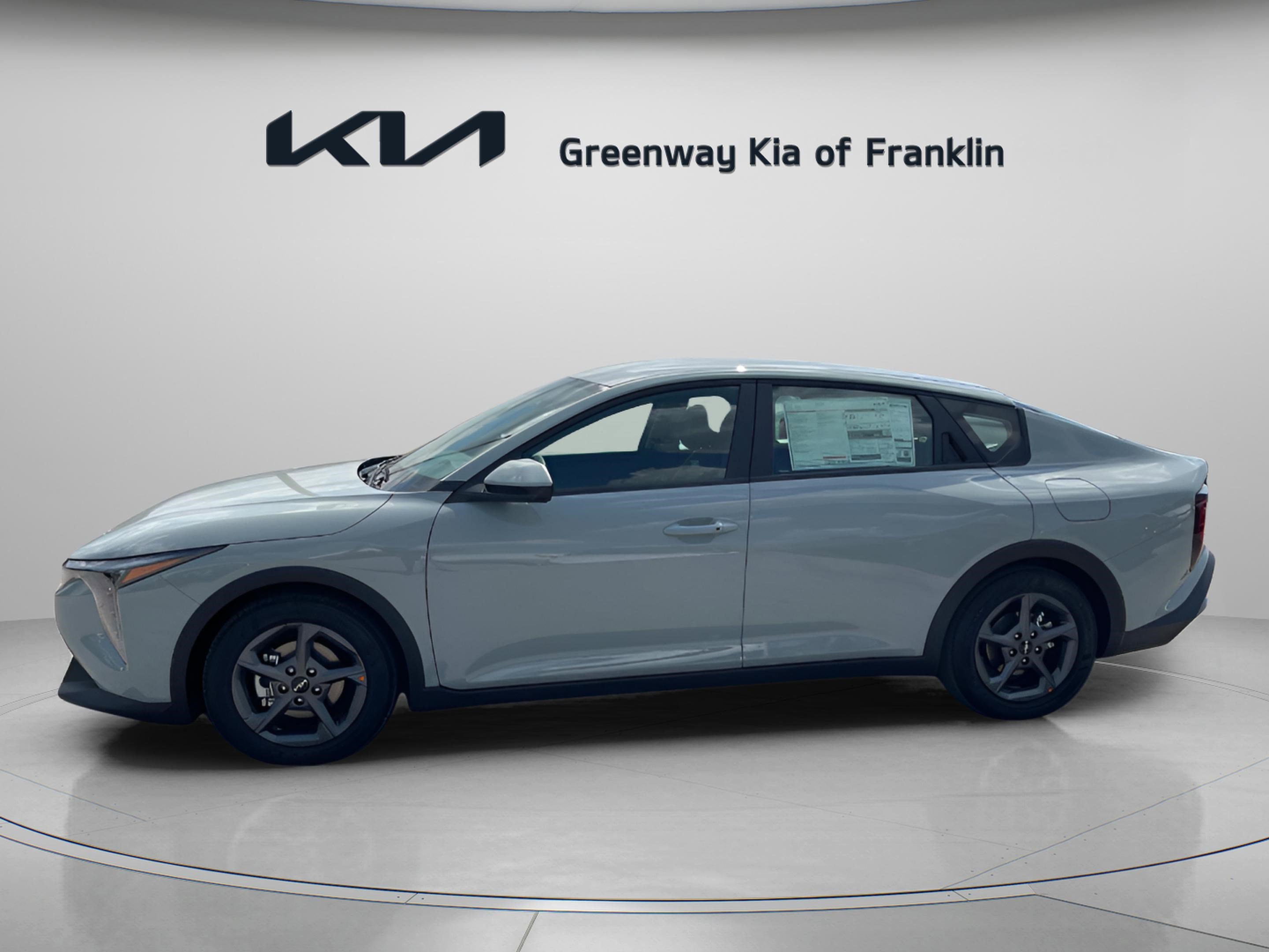 2025 Kia K4 LXS photo 3