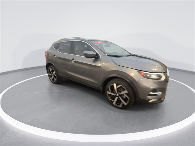 2022 Nissan Rogue Sport SL photo 2
