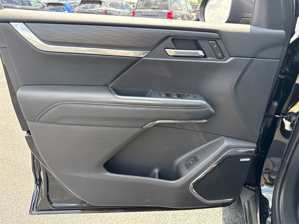 2025 Gmc Acadia Elevation Black Edition photo 14