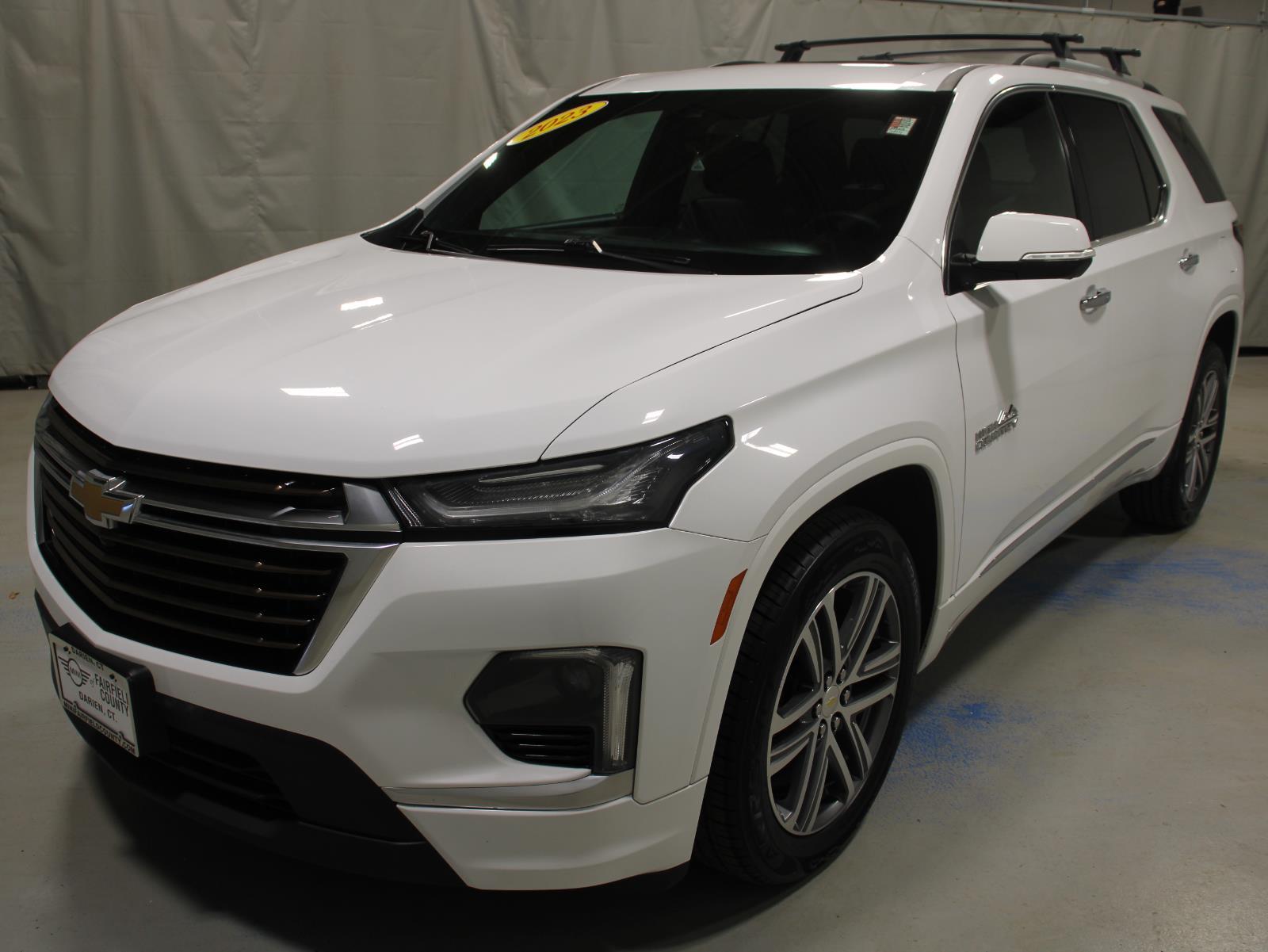 2023 Chevrolet Traverse High Country photo 2