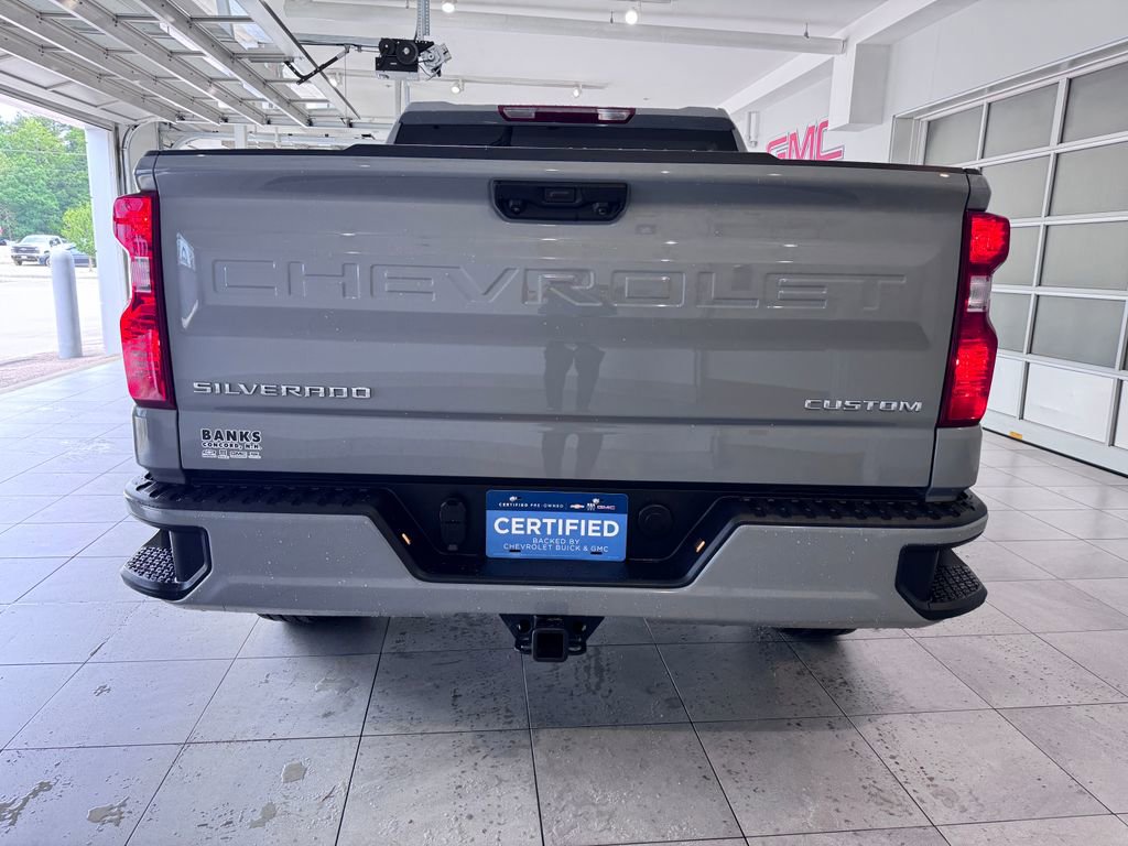 2024 Chevrolet Silverado 1500 Custom photo 5