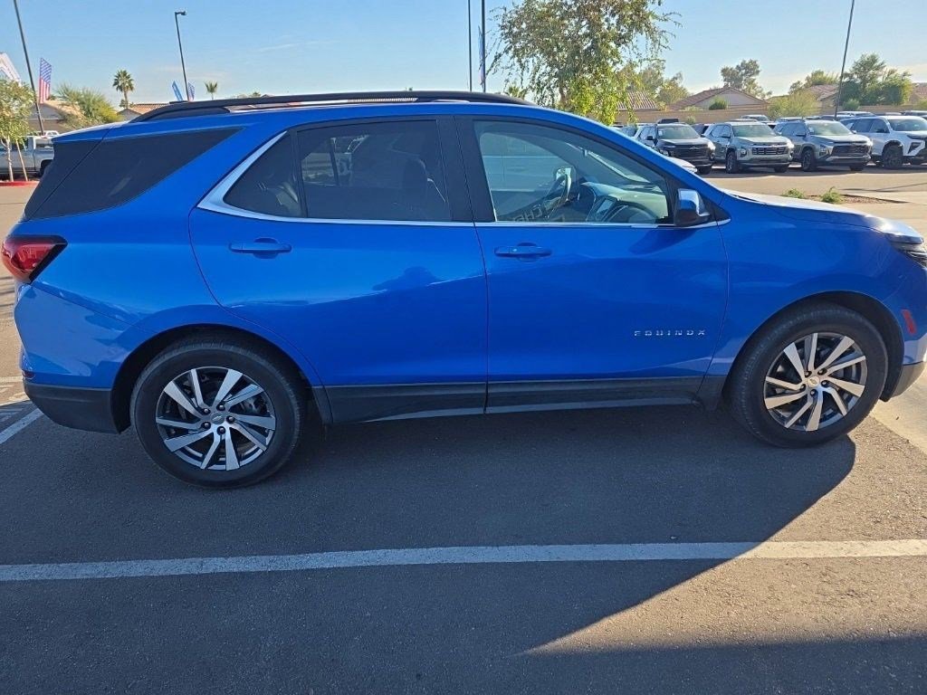 2024 Chevrolet Equinox LT photo 3