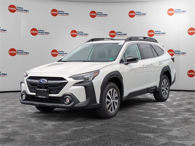 2025 Subaru Outback Premium's photo