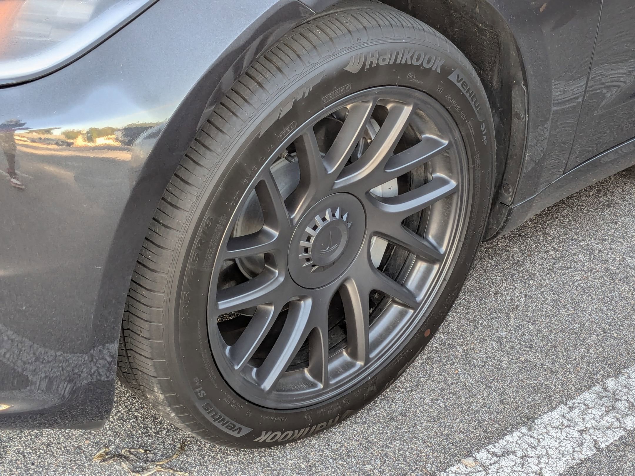 2024 Tesla Model 3 photo 5