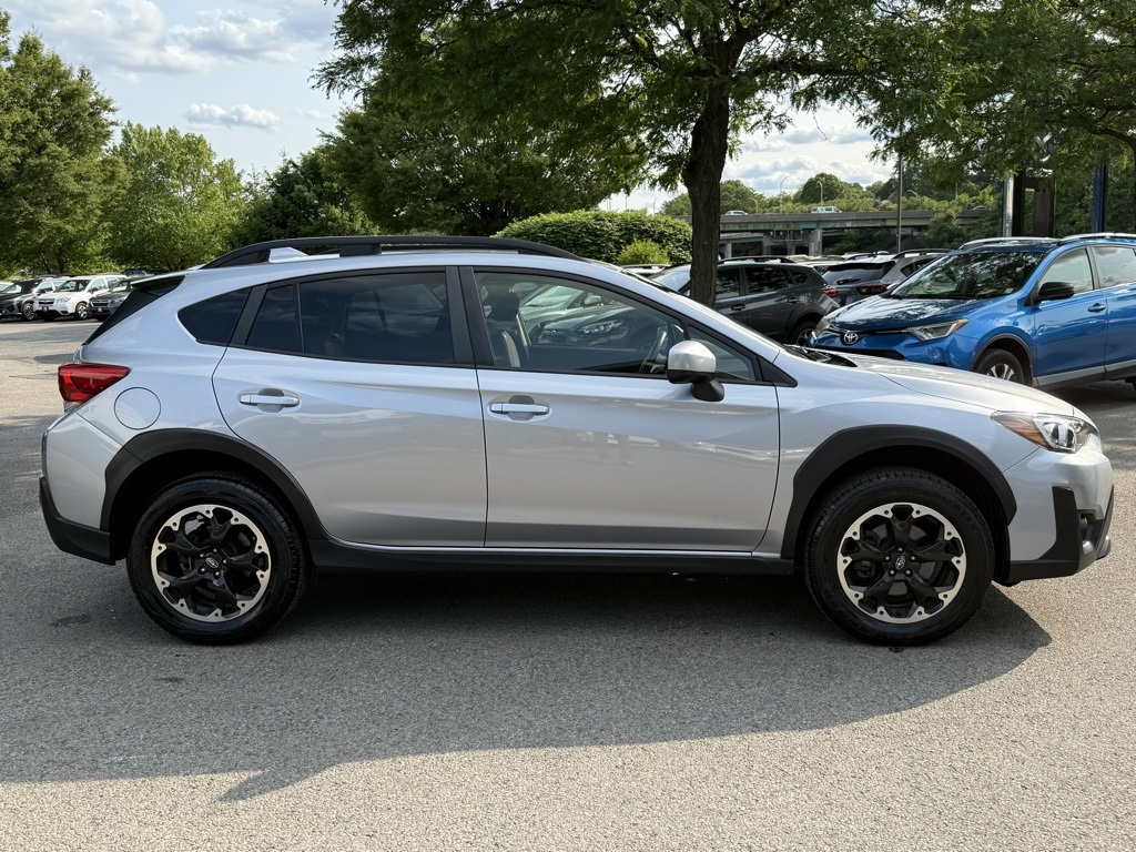 2022 Subaru Crosstrek Premium photo 2
