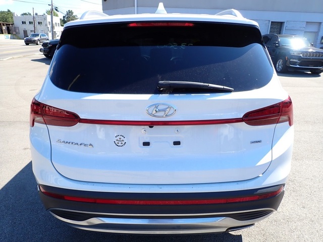 2022 Hyundai Santa Fe SEL photo 3
