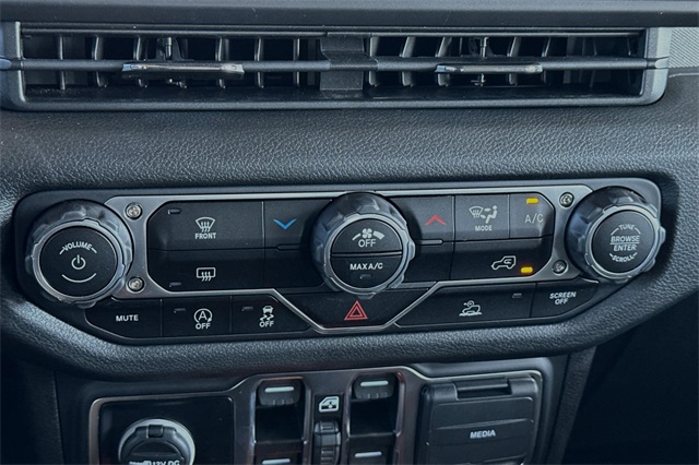 2024 Jeep Wrangler Sport S photo 14