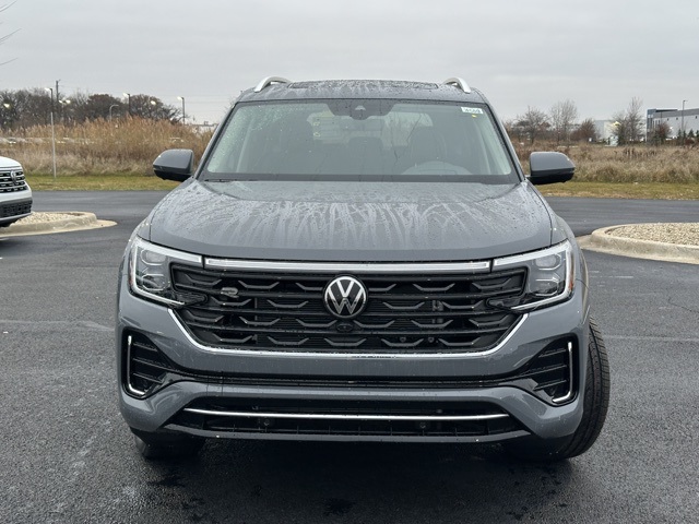 2026 Volkswagen Atlas SEL Premium R-Line photo 3