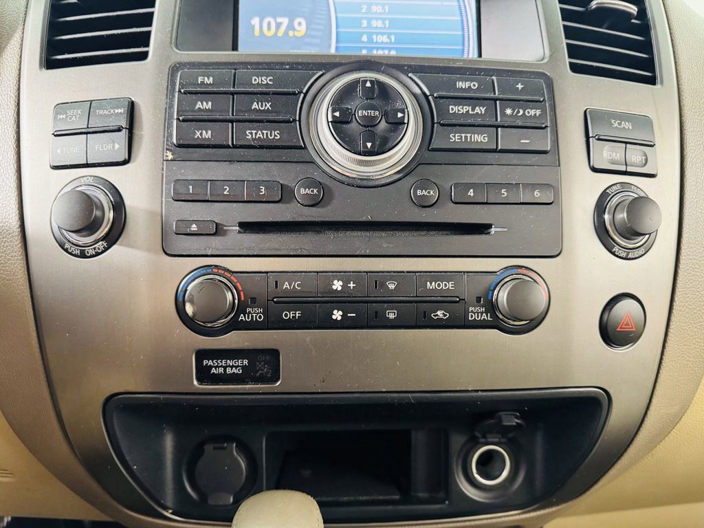 Used 2014 White Nissan SV image 17