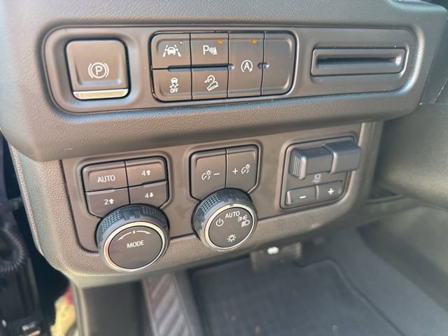 2023 Chevrolet Tahoe Premier photo 15