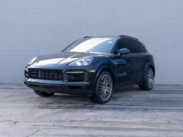 2022 Porsche Cayenne S's photo