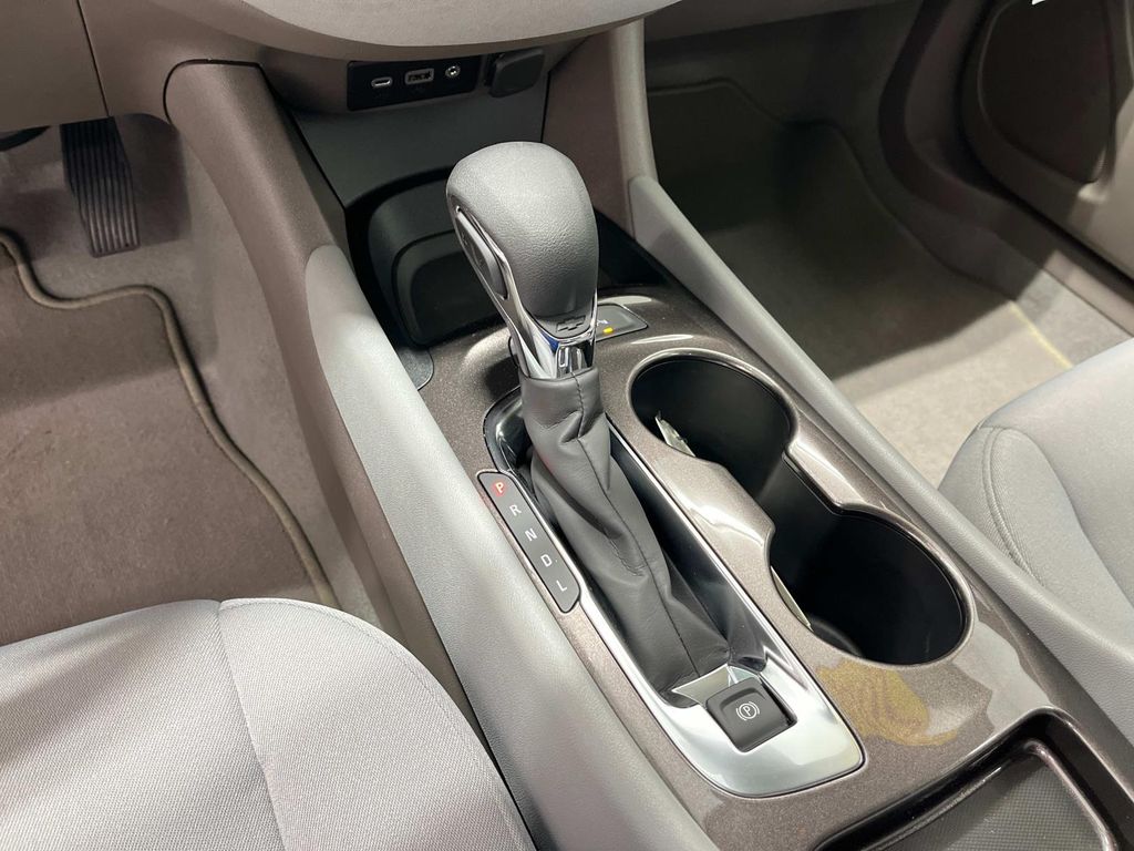 2024 Chevrolet Malibu LS photo 21