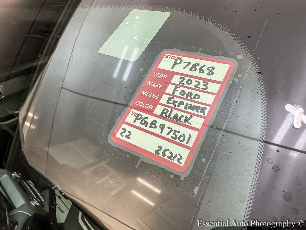 2023 FORD EXPLORER - Image 31