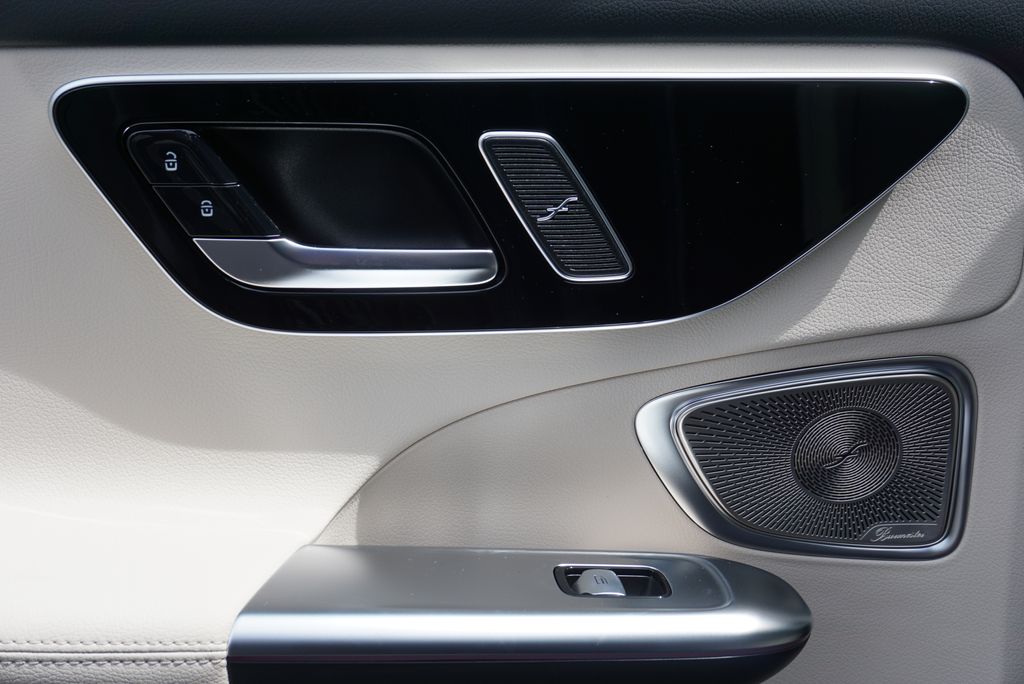 2025 Mercedes Benz C 300 4MATIC photo 41