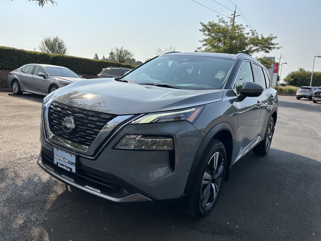 2022 Nissan Rogue SL photo 3