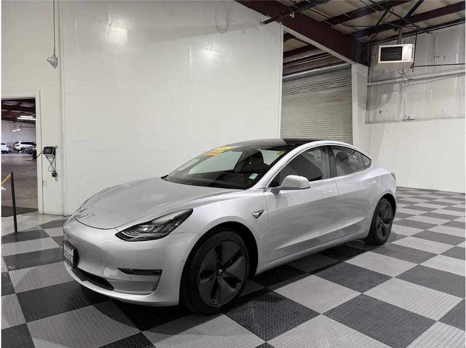 2018 Tesla Model 3 Long Range photo 9
