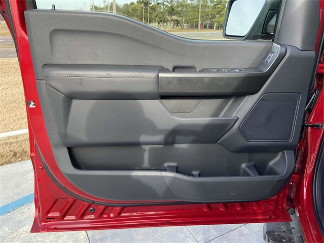 2025 Ford F-150 STX photo 10