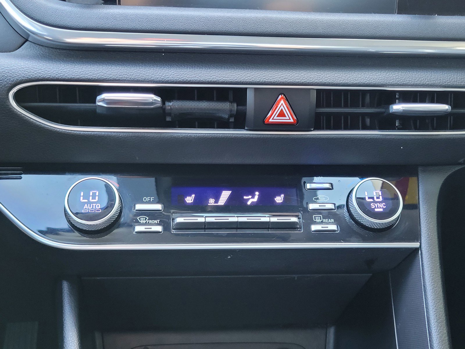 2020 Hyundai Sonata SEL photo 17
