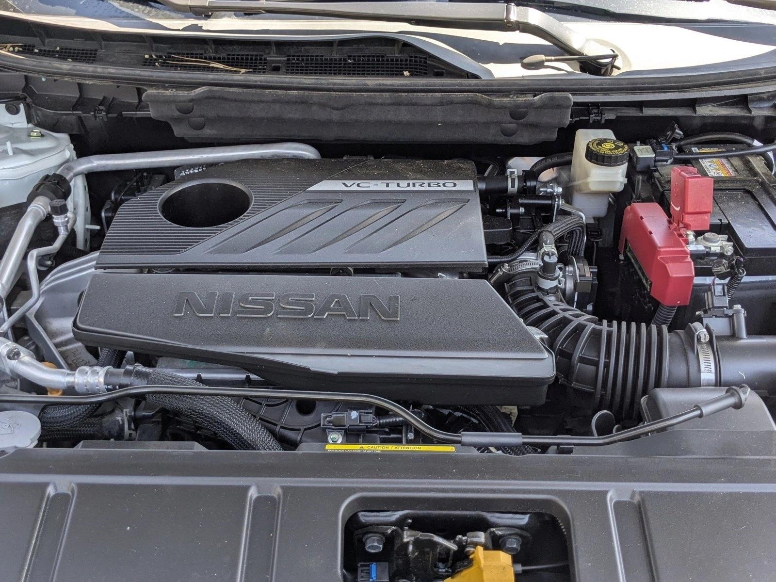 2022 Nissan Rogue Platinum photo 18